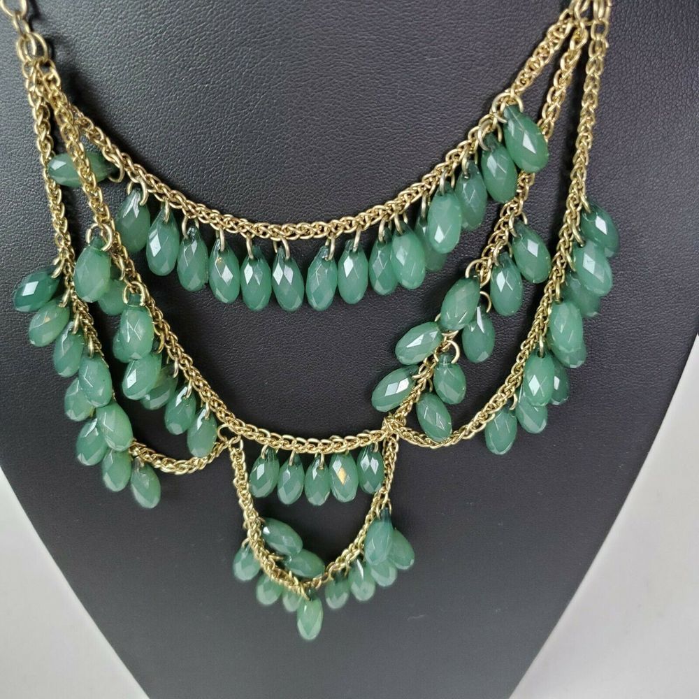 Green Gold Tiered Gem Necklace Costume Jewelry - Picture 3 of 3
